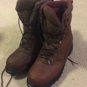 Cabela’s men’s iron ridge 400 gram leather boots